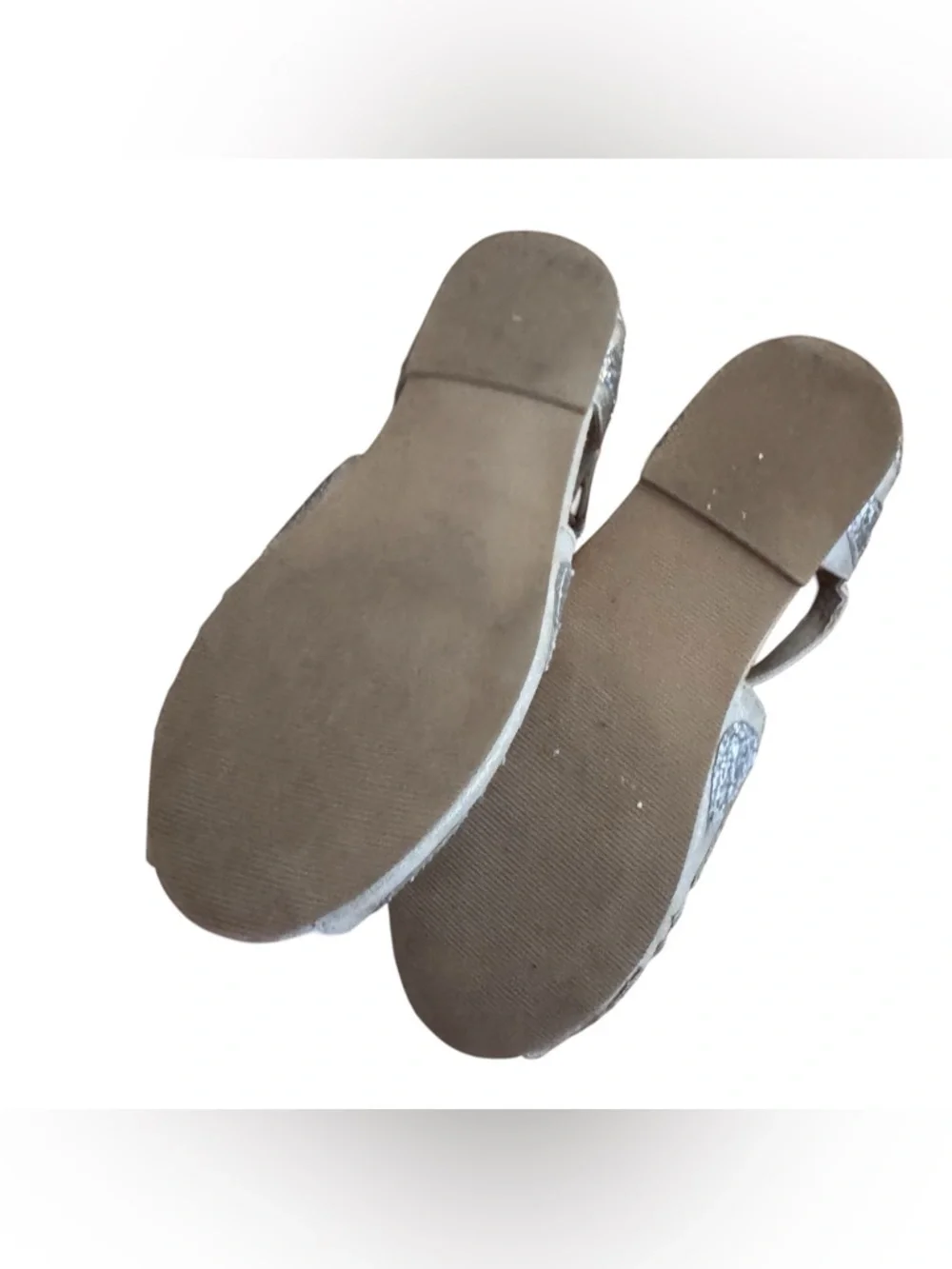Joyfolie Silver Glitter T-Strap Sandals with Floral Jewel Accent, Size Youth 3